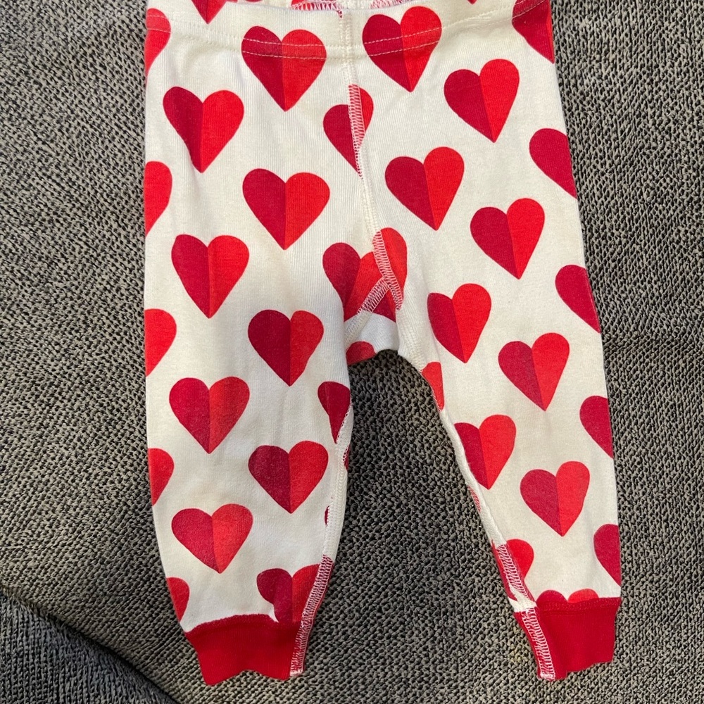 Hanna Andersson 12-18 month Heart PJ Set